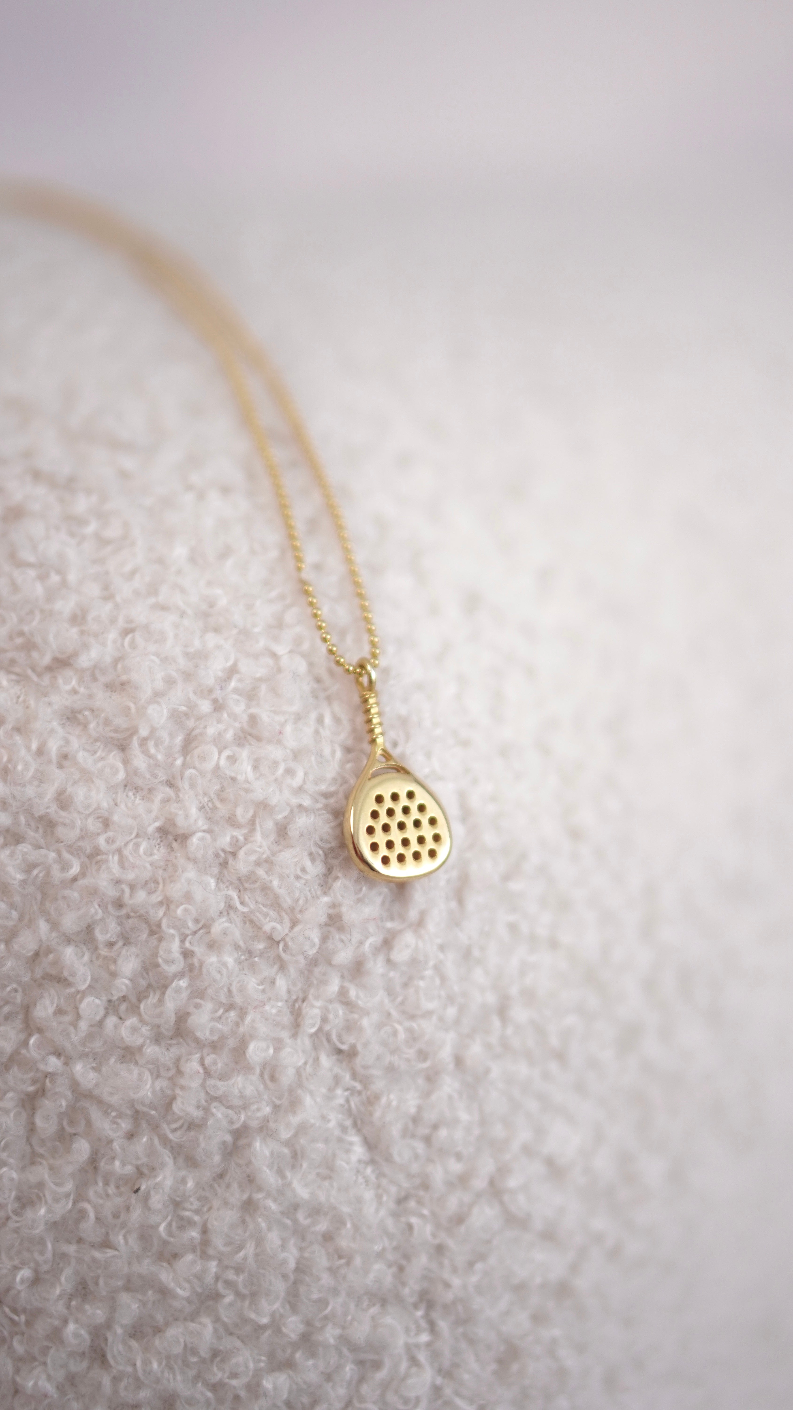Padel Necklace in 14K Gold